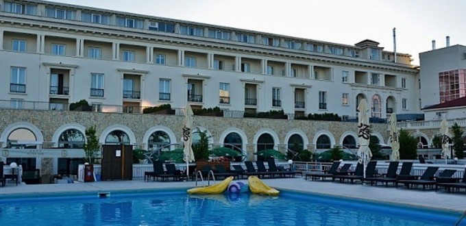 Iaki Hotel