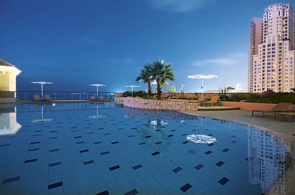 amwaj-rotana-jumeirah-beach-residence-dubai-pool-view