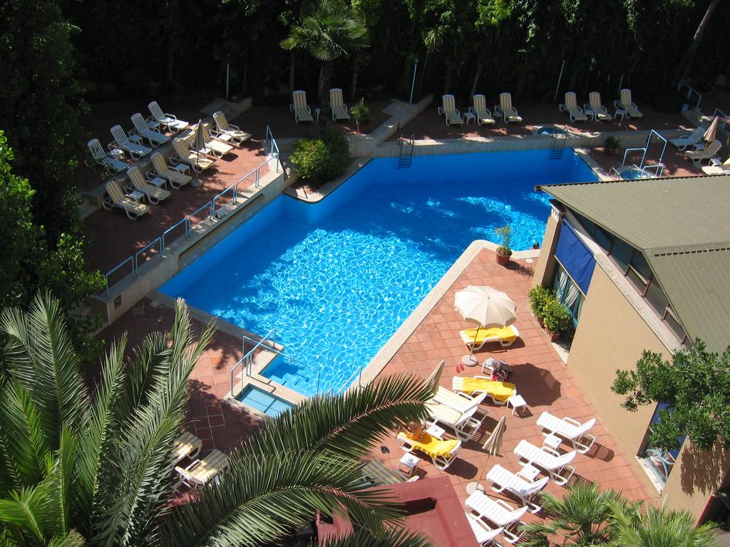 ALDROVANDI RESIDENCE CITY SUITES